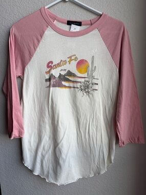 LA Hearts Santa Fe Pink Raglan baseball style Graphic Tee
